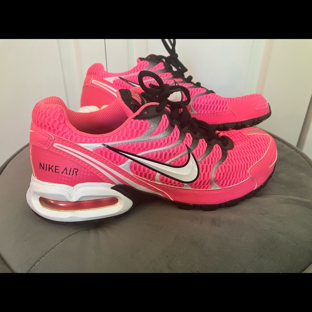 Nike Torch 4 Women’s Running Shoes Size 9-Pink